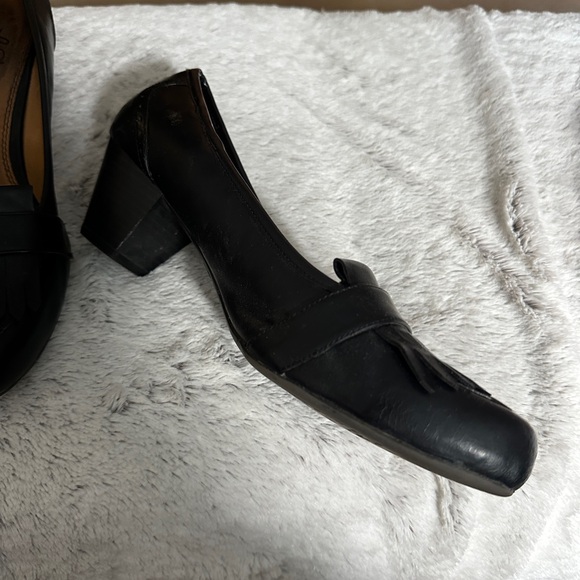 Size 10M Black Leather Life Stride Pumps - Picture 3 of 5